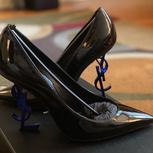 YSL OPYUM Patent Leather Pumps - Picture 2 of 2